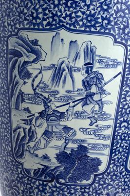 Lot 424 - A PAIR OF VERY LARGE CHINESE BLUE AND WHITE FLOOR VASES