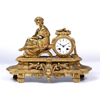 Lot 433 - A LATE 19TH CENTURY GILT SPELTER MANTEL CLOCK