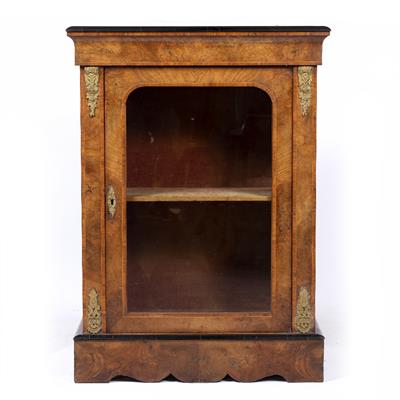 Lot 462 - A VICTORIAN WALNUT PIER CABINET