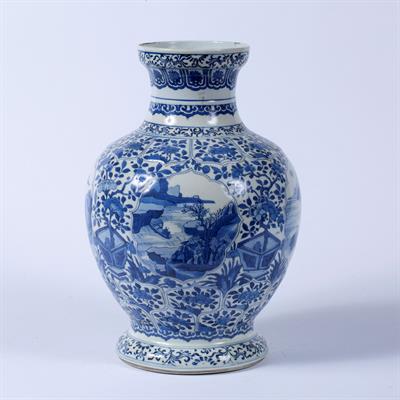 Lot 4 - Blue and white baluster vase