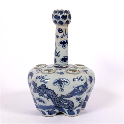 Lot 29 - Blue and white tulip vase