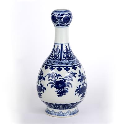 Lot 31 - Blue and white vase