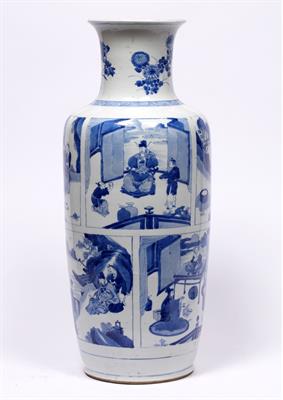 Lot 43 - Blue and white rouleau vase