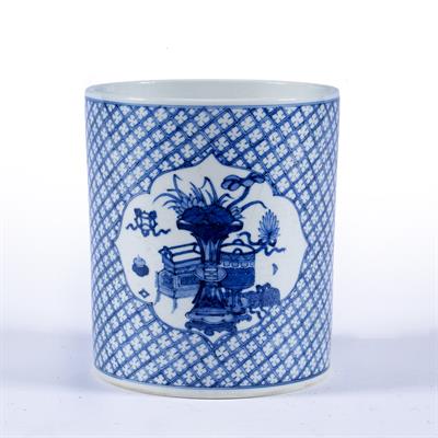 Lot 50 - Blue and white porcelain brush pot