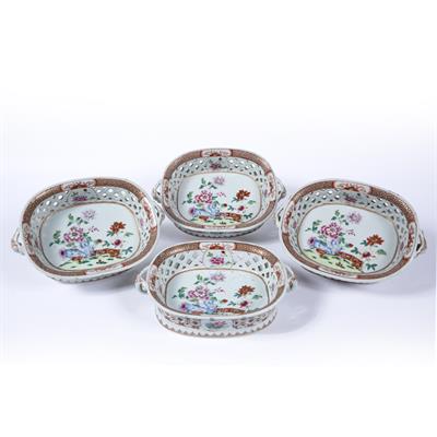 Lot 60 - Set of four famille rose twin-handled pierced baskets