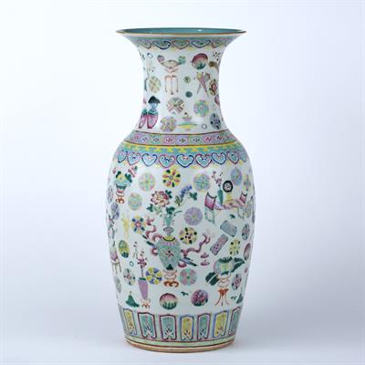 Lot 91 - Canton vase