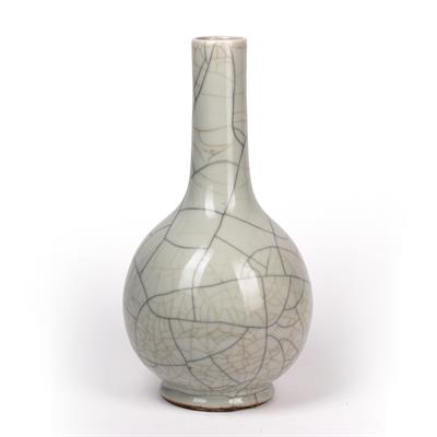 Lot 108 - Guan type bottle vase