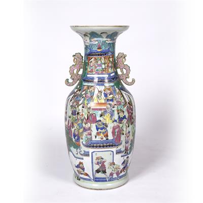 Lot 117 - Large Canton vase