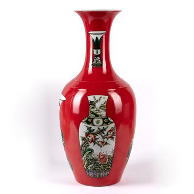 Lot 130 - Porcelain baluster vase