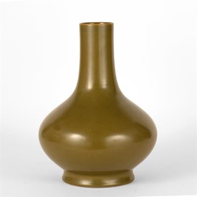 Lot 181 - Teadust glaze bottle vase