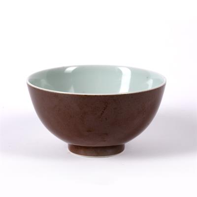 Lot 183 - Monochrome brown glazed bowl