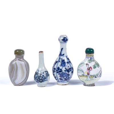 Lot 205 - Two blue and white miniature vases