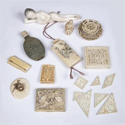 Lot 238 - Group of ivory