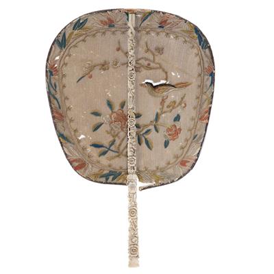 Lot 243 - Ivory and silk embroidered rigid fan (pien mien)