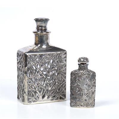 Lot 322 - Export silver perfume bottle