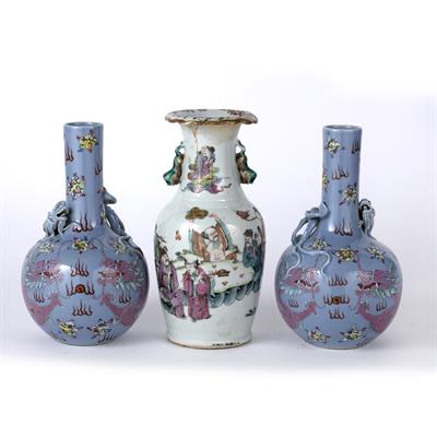 Lot 387 - Canton small vase