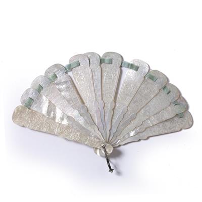 Lot 427 - Canton mother of pearl brise fan