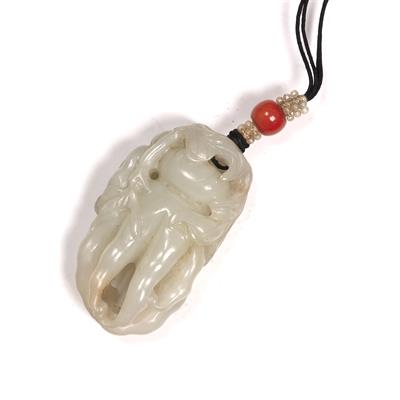 Lot 498 - Jade pendant