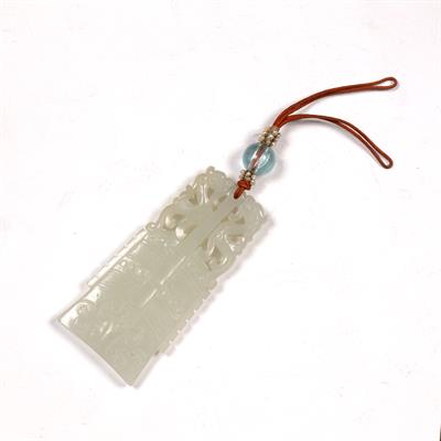 Lot 499 - Jade pendant