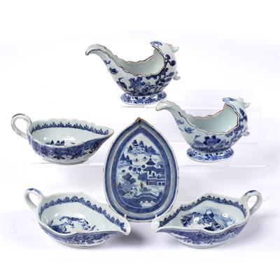 Lot 564 - Pair of blue and white porcelain European shape sauce boats