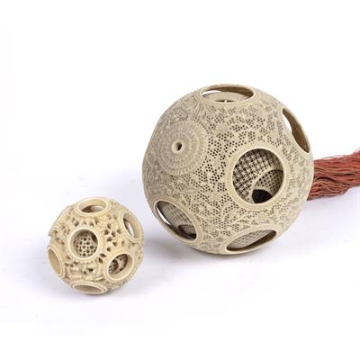 Lot 569 - Canton carved ivory puzzle ball