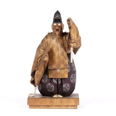 Lot 789 - Carved wooden Noh dancer