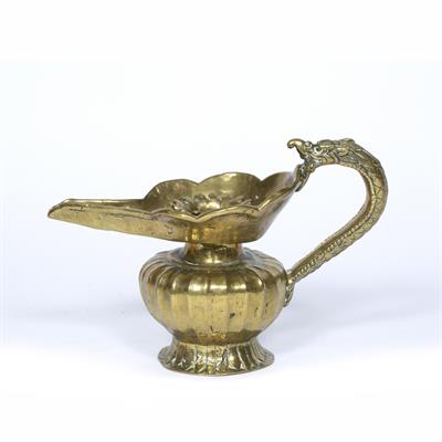 Lot 824 - Oil lamp