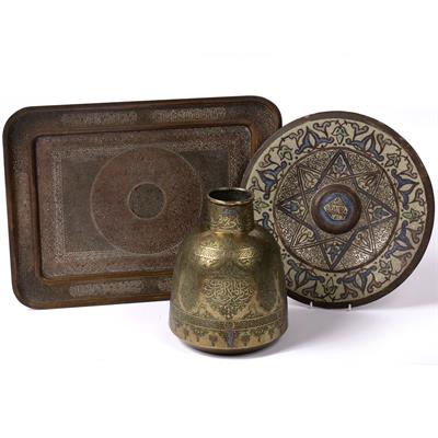 Lot 896 - Bronze tray