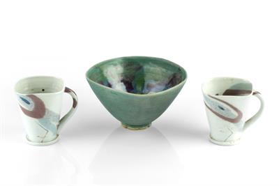 Lot 135 - Janice Tchalenko (1942-2018) for Dartington
Two cups and a bowl
decorated in pale browns