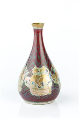 Lot 209 - William S Mycock for Pilkington's Royal Lancastrian Pottery
Vase
decorated in gold lustre of...