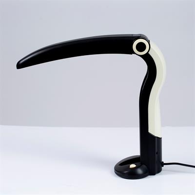 Lot 257 - H.T. Huang for Huangslite
Toucan desk lamp
adjustable
34