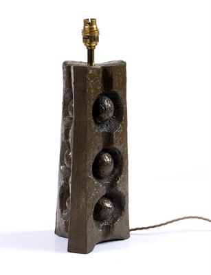 Lot 296 - Modern School
Desk lamp
bronze resin
42cm high