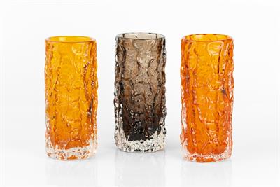 Lot 322 - Geoffrey Baxter (1922-1995) for Whitefriars
Three Bark vases
two in tangerine coloured glass