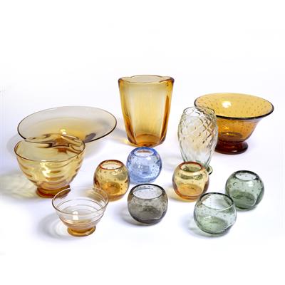 Lot 325 - Whitefriars 
Twelve pieces
various coloured glass (12)