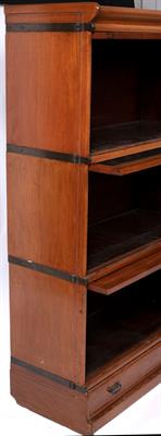 Lot 30 - Globe Wernicke style three tier bookcase