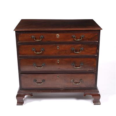 Lot 40 - Mahogany chest of drawers