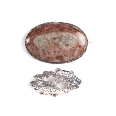 Lot 206 - Scottish silver fish brooch