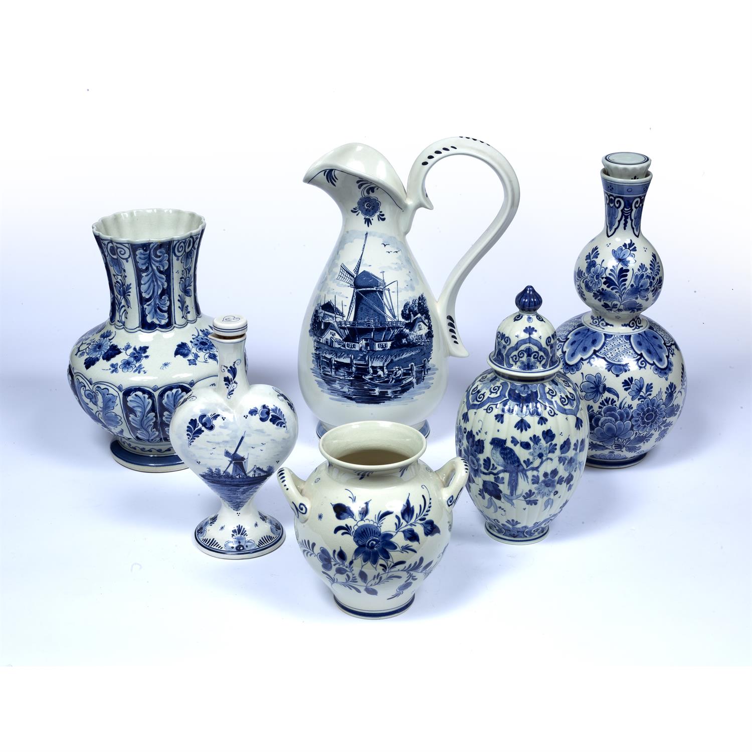 Lot 303 - Six pieces of contemporary Delft pottery
