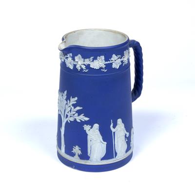 Lot 307 - Wedgwood Etruria jug