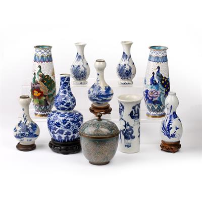 Lot 315 - Blue and white porcelain double gourd vase