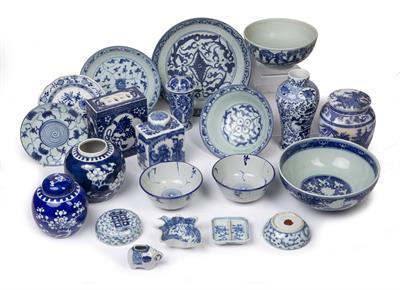 Lot 358 - Quantity of blue and white porcelain
