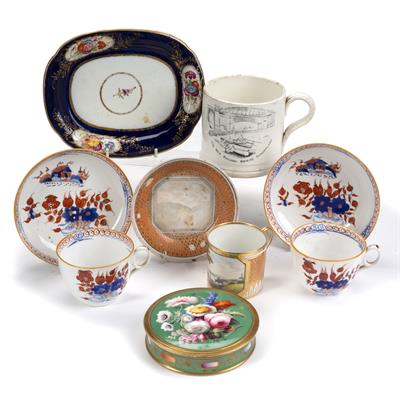 Lot 384 - Collection of ceramics to include