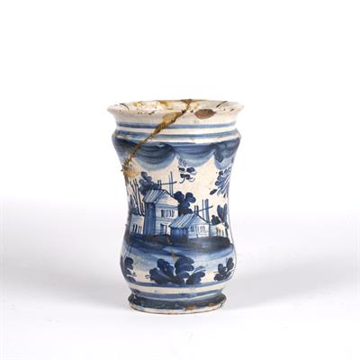 Lot 437 - Italian albarello vase