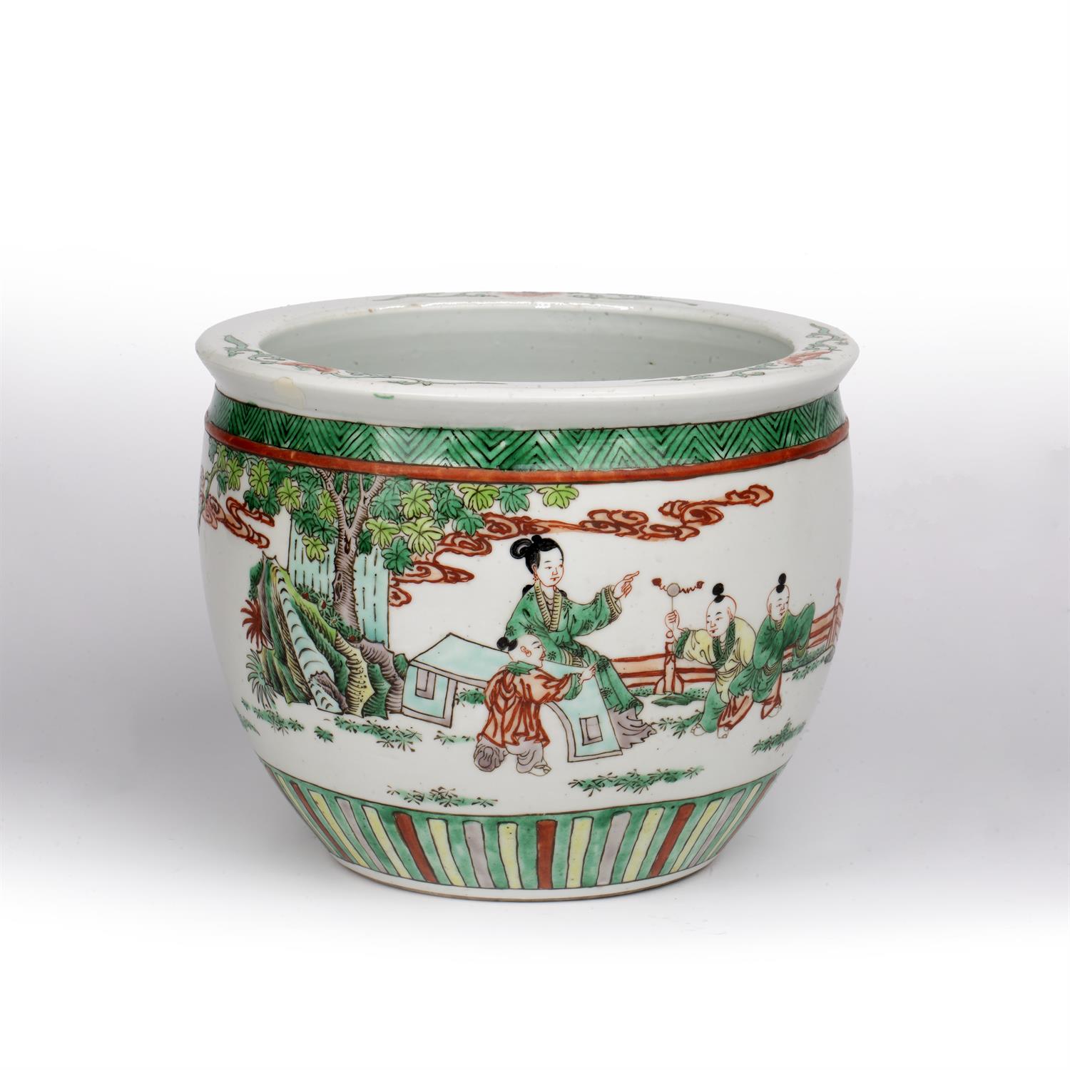 Lot 440 - Chinese famille verte fish bowl