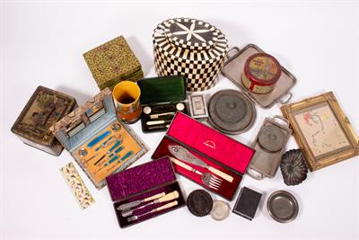 Lot 68 - MISCELLANEOUS METALWARE AND BOXES
