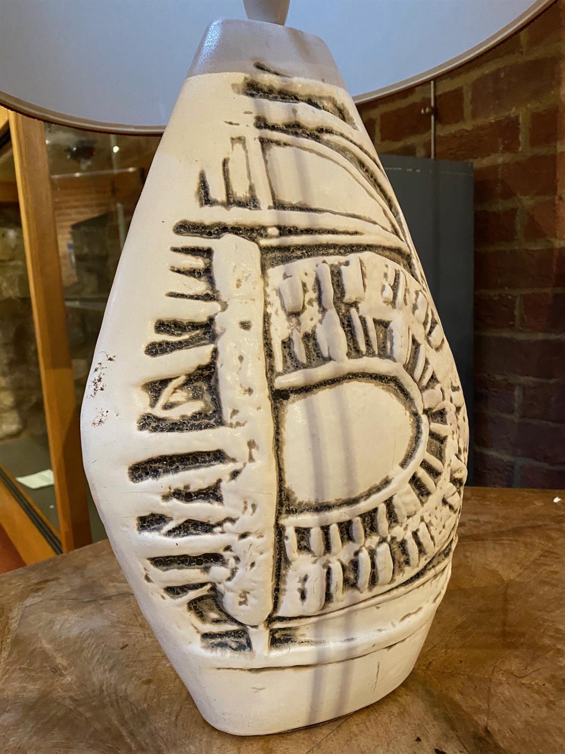 Lot 121 - A TREMAEN POTTERY LAMP BASE