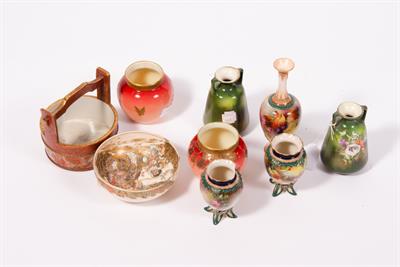 Lot 131 - A COLLECTION OF NINE PIECES OF DECORATIVE CERAMICS
