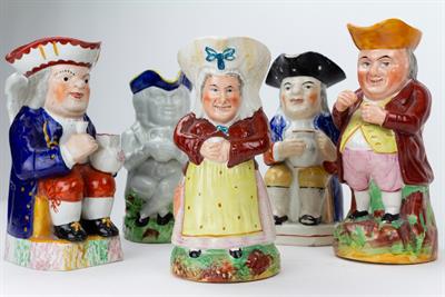 Lot 139 - A 19TH CENTURY STAFFORDSHIRE POTTERY TOBY JUG