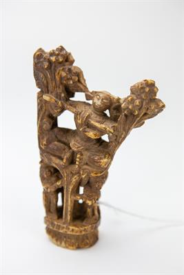 Lot 146 - AN ANTIQUE SOUTH EAST ASIAN CARVED BONE GROUP