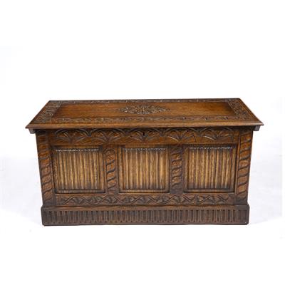 Lot 196 - AN EARLY TO MID 20TH CENTURY OAK COFFER